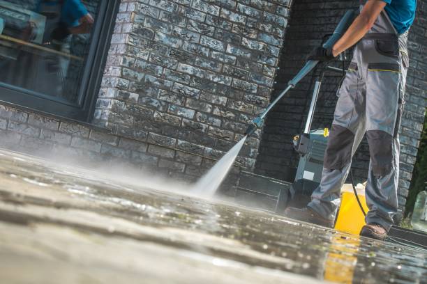 Best Pool Deck Cleaning  in England, AR